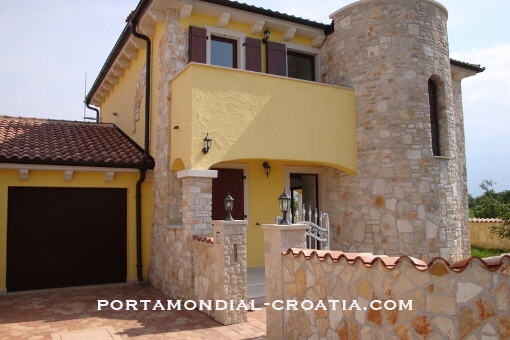 house in Pula